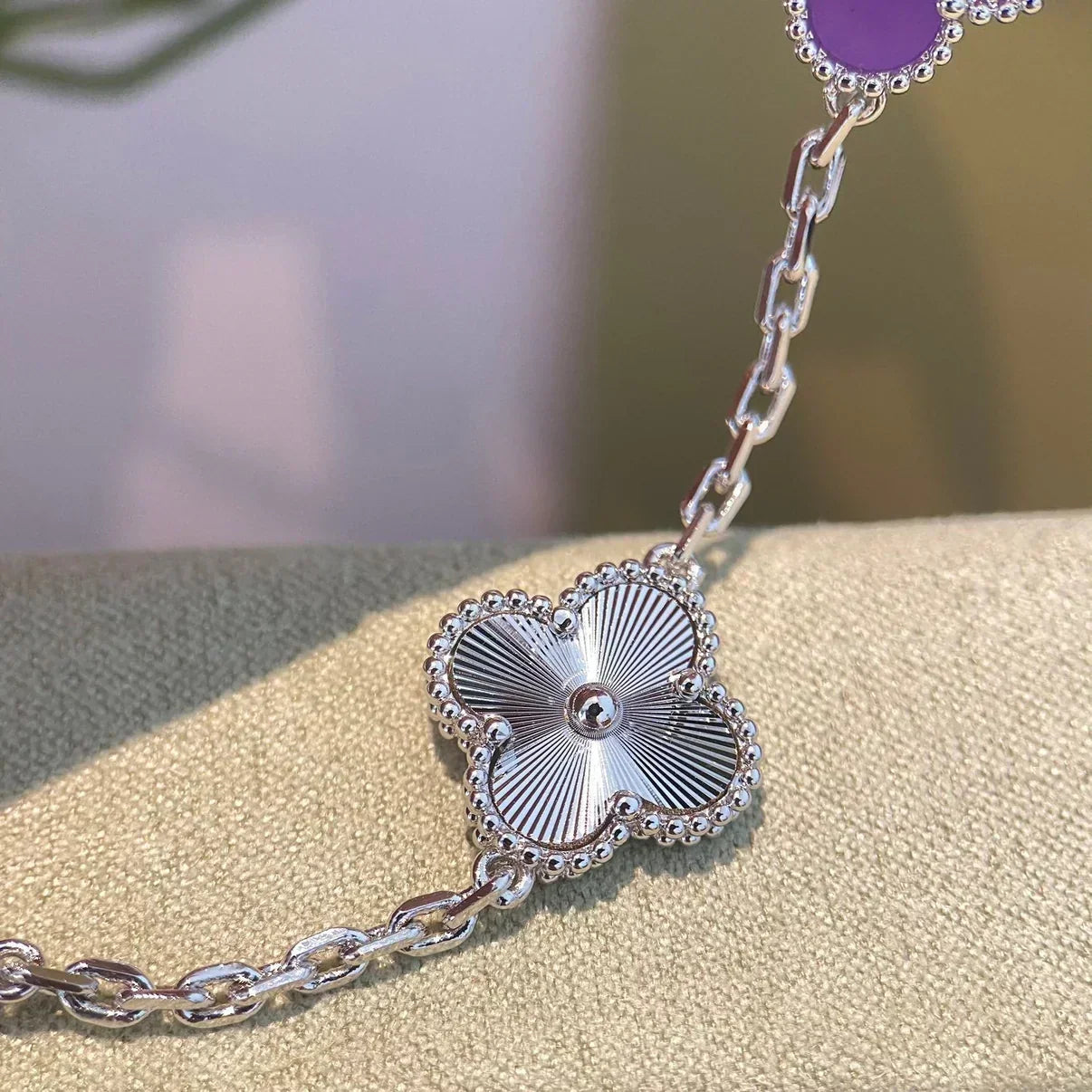 [Liorra] CLOVER 5 MOTIF VIOLET BRACELET COLLECTION