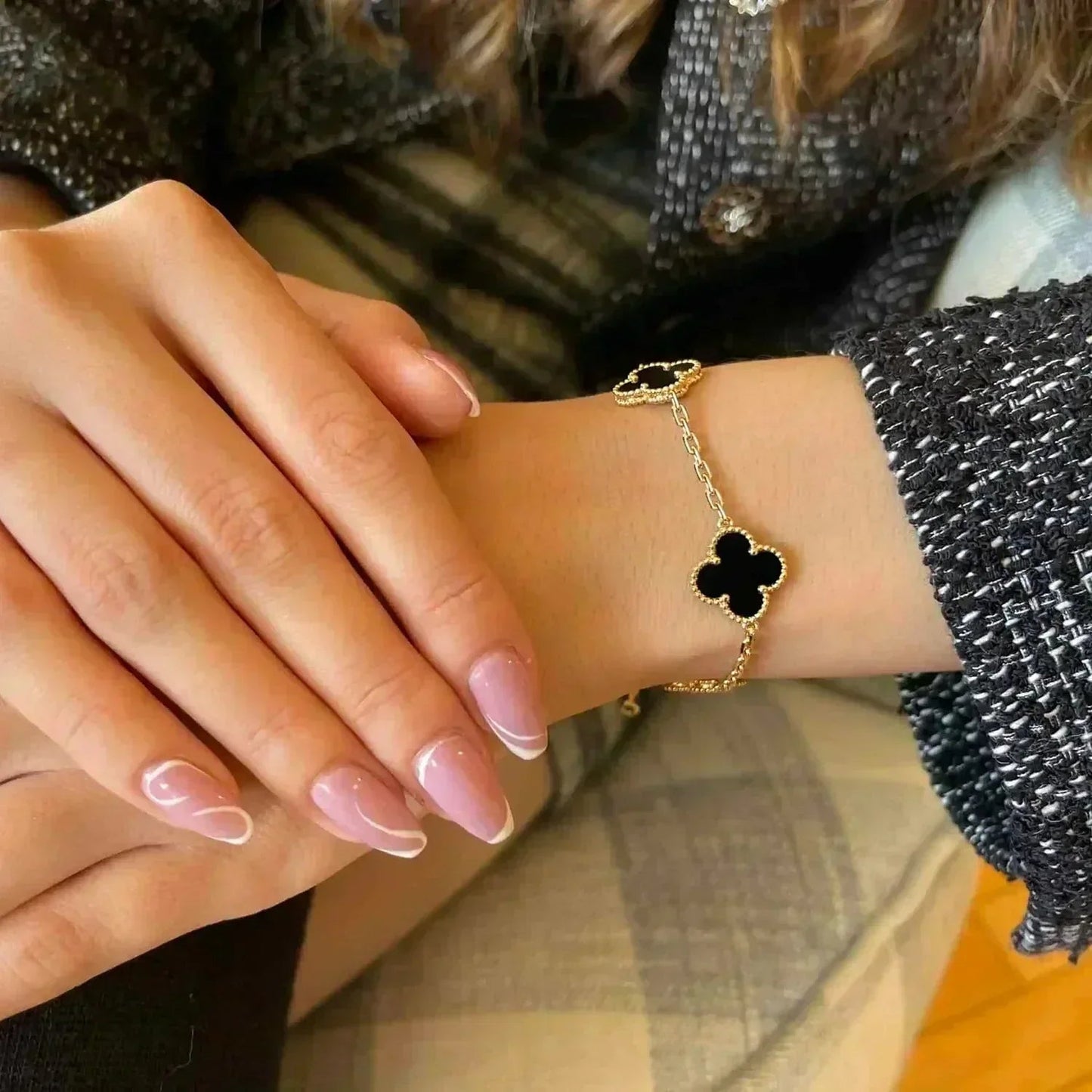[Liorra] CLOVER 5 MOTIF ONYXS BRACELET COLLECTION