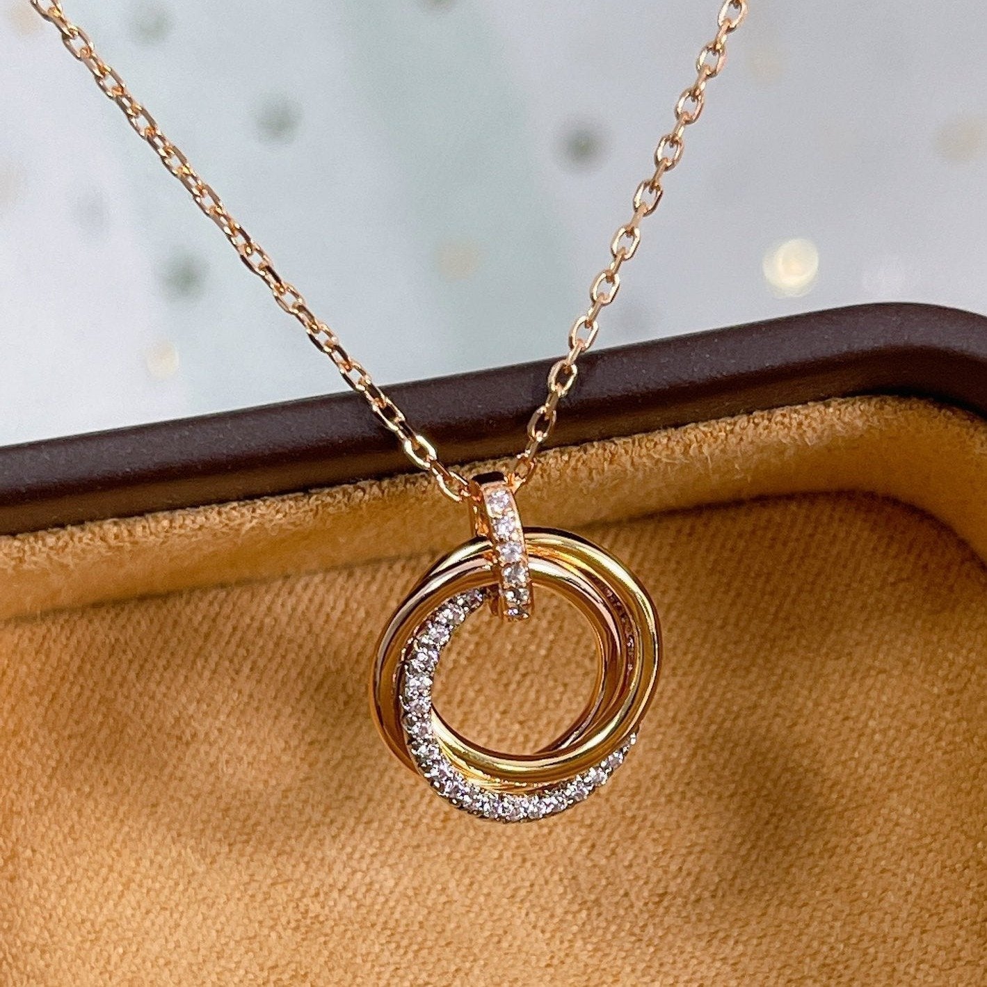 [Liorra]TRINITY NECKLACE SILVER GOLD PINK GOLD DIAMONDS