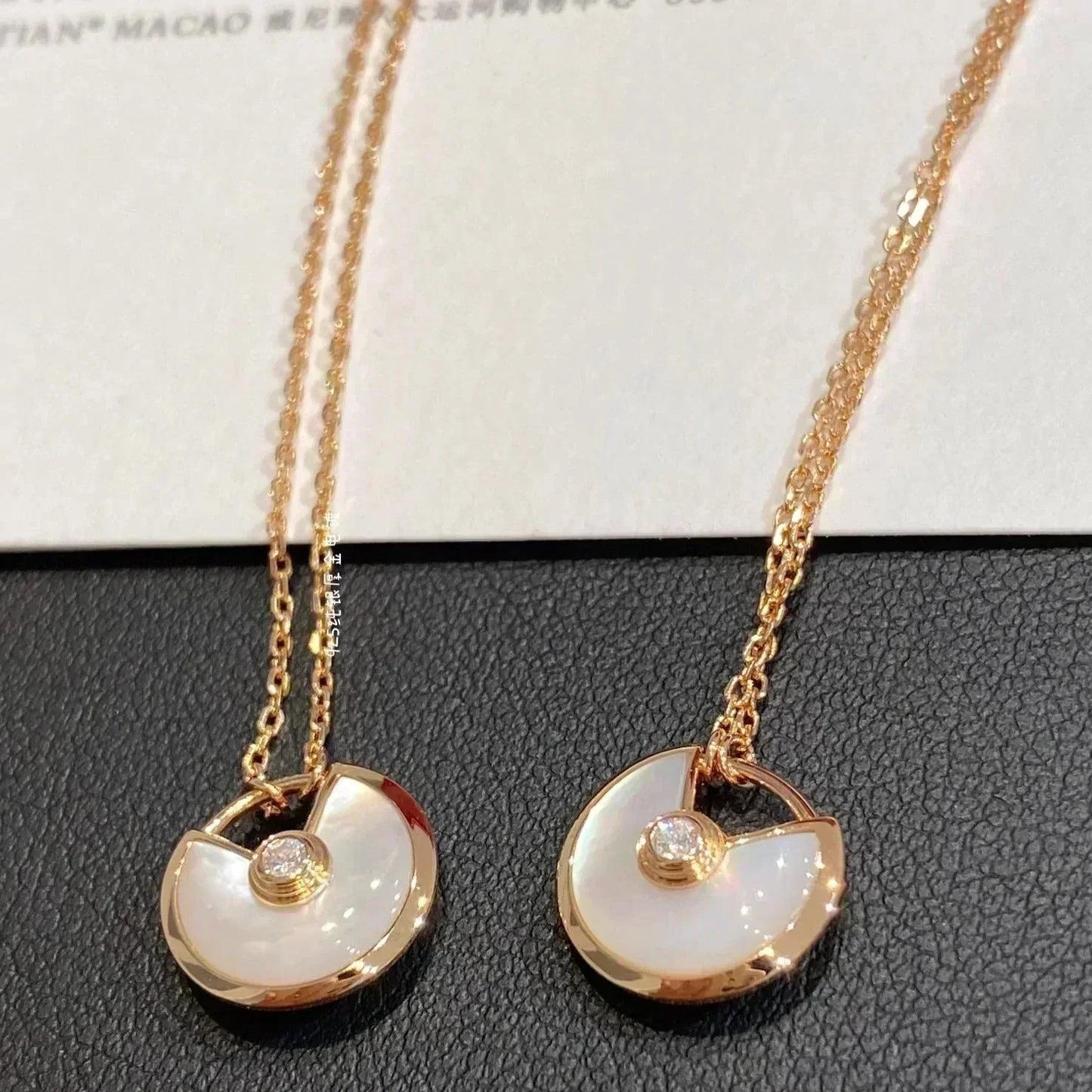 [Liorra]AMULETTE Liorra GOLD MOP NECKLACE