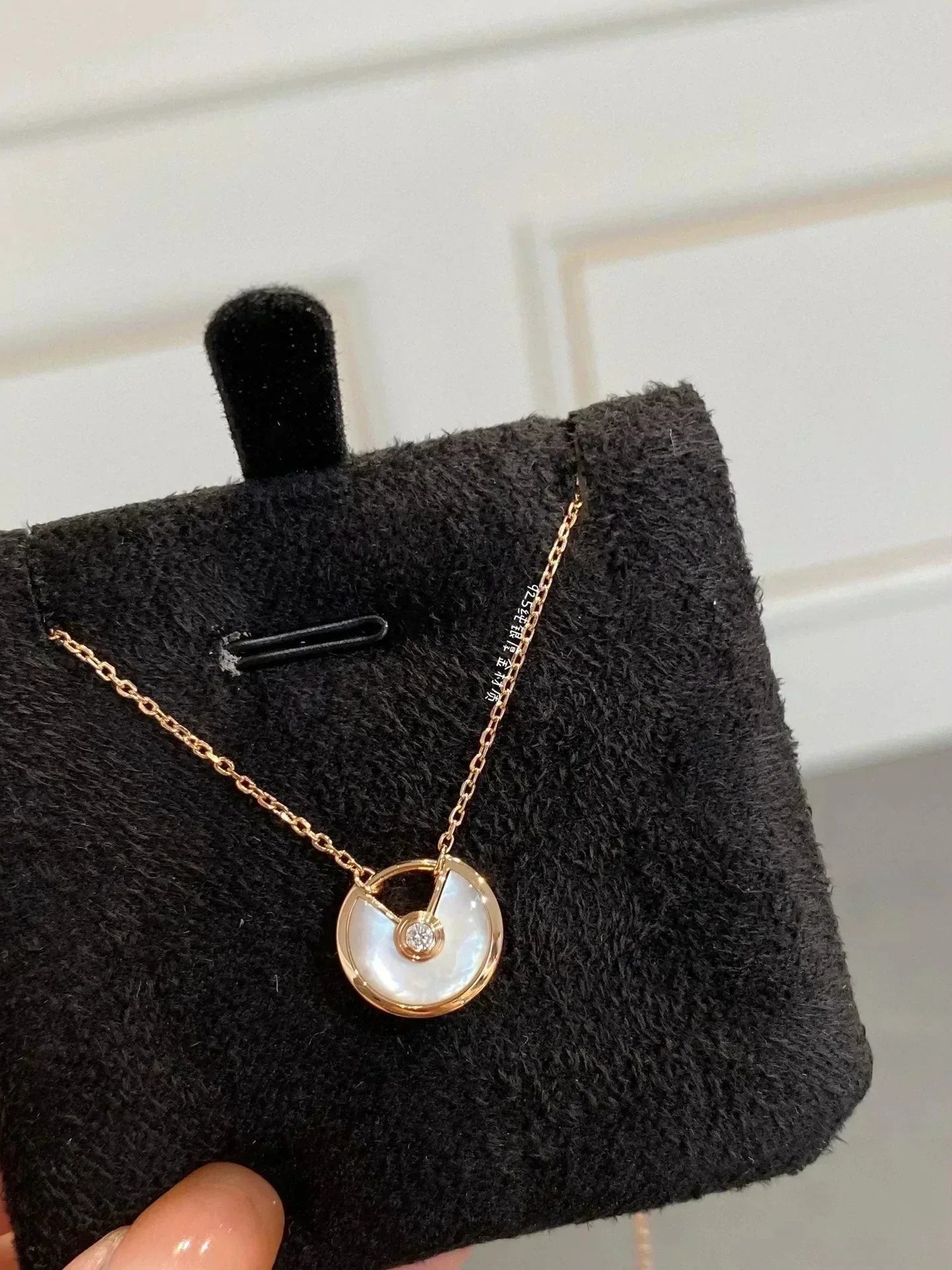 [Liorra]AMULETTE Liorra GOLD MOP NECKLACE