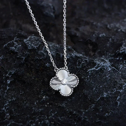 [Liorra]CLOVER  15MM DIAMOND LASER NECKLACE SILVER