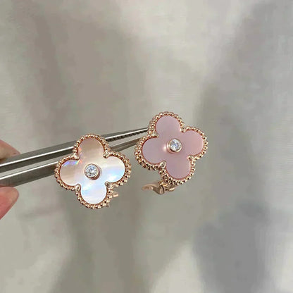 [Liorra]CLOVER MEDIUM 1 MOTIFS  PINK MOP DIAMOND EARRINGS