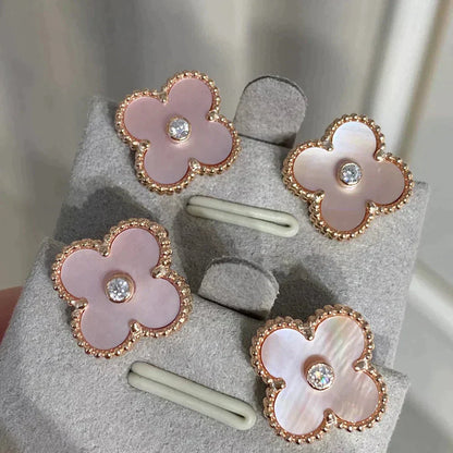 [Liorra]CLOVER MEDIUM 1 MOTIFS  PINK MOP DIAMOND EARRINGS