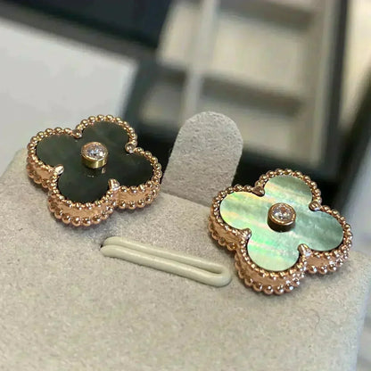 [Liorra]CLOVER MEDIUM 1 MOTIFS GRAY MOP  DIAMOND EARRINGS