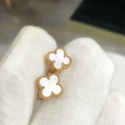 [Liorra]CLOVER MINI 9.5MM WHITE MOP EARRINGS