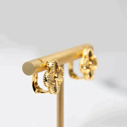 [Liorra]CLOVER MEDIUM 1 MOTIFS LASER EARRINGS