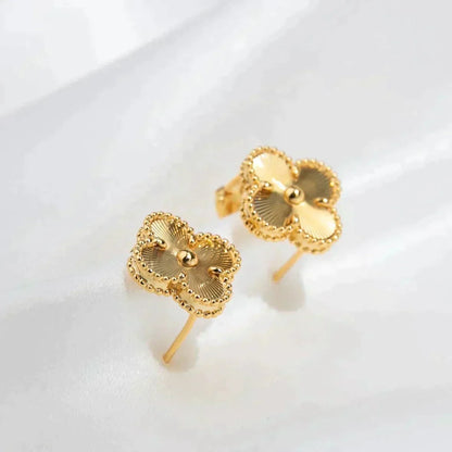 [Liorra]CLOVER MEDIUM 1 MOTIFS LASER EARRINGS