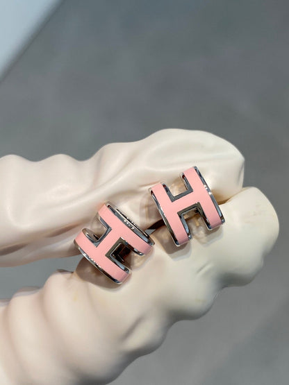 [Liorra]MINI POP H SILVER EARRINGS PINK