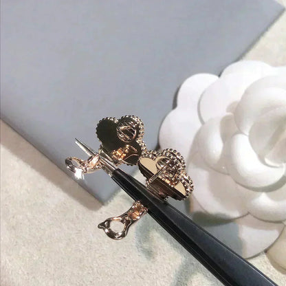 [Liorra]CLOVER MEDIUM 1 MOTIFS  PINK MOP DIAMOND EARRINGS