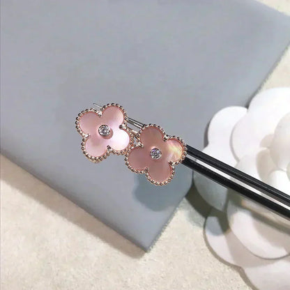 [Liorra]CLOVER MEDIUM 1 MOTIFS  PINK MOP DIAMOND EARRINGS
