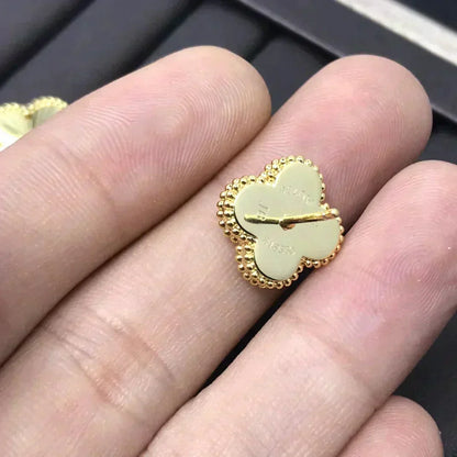 [Liorra]CLOVER MINI 9.5MM LASER EARRINGS