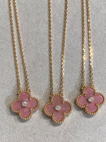 [Liorra]CLOVER 15MM DIAMOND RHODONITE NECKLACE