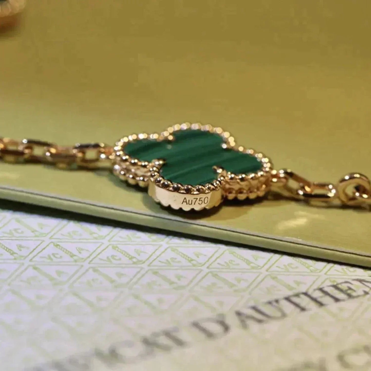 [Liorra] CLOVER 5 MOTIF MALACHITE BRACELET COLLECTION