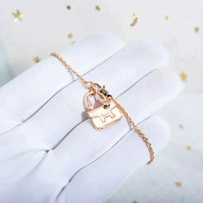 [Liorra]AMULETTE PEDANT Liorra GOLD NECKLACE