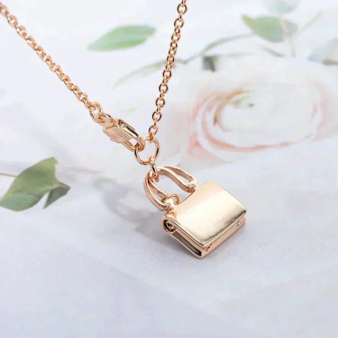 [Liorra]AMULETTE PEDANT Liorra GOLD NECKLACE