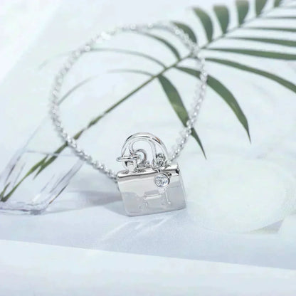 [Liorra]AMULETTE PEDANT SILVER NECKLACE
