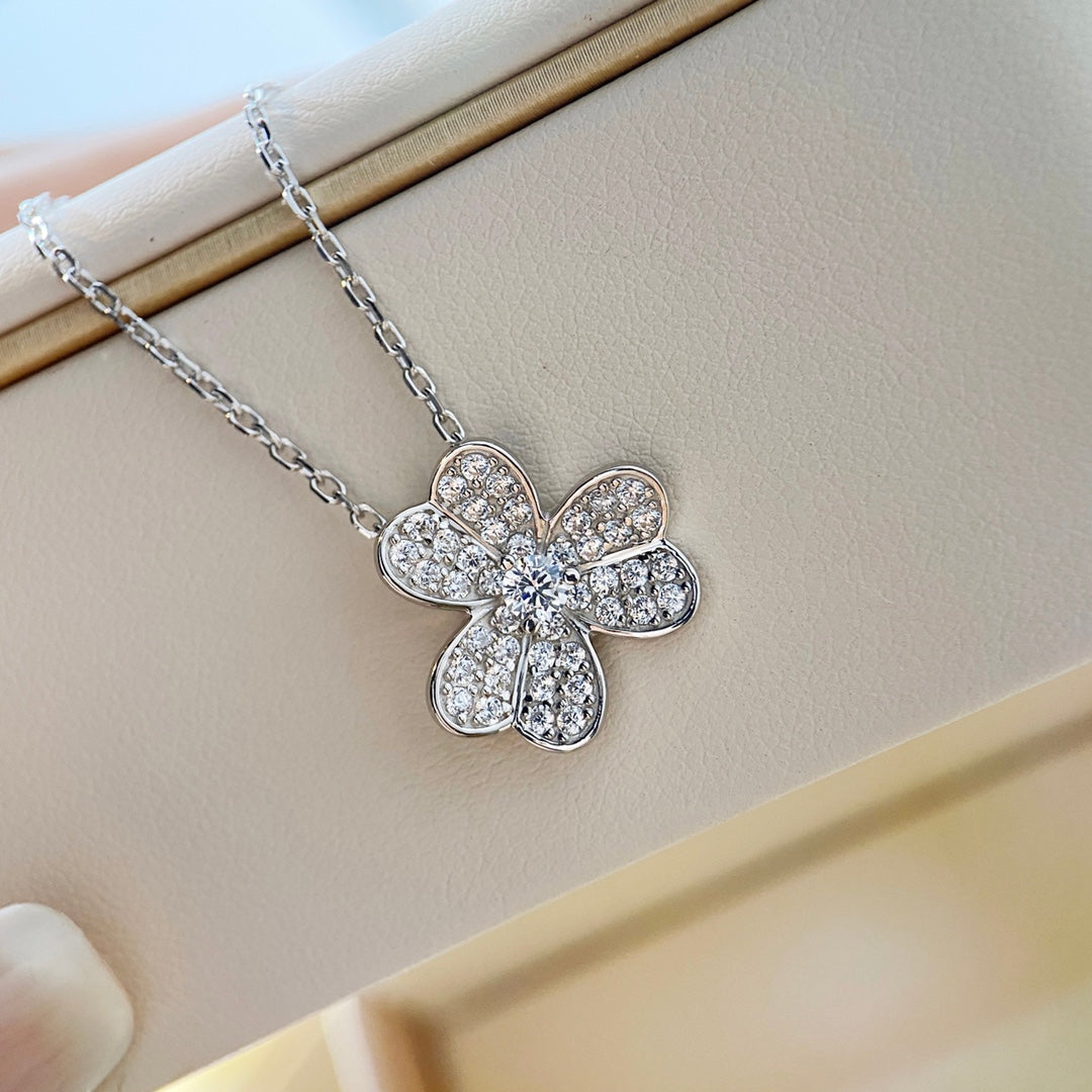[Liorra]CLOVER DIAMOND NECKLACE SILVER