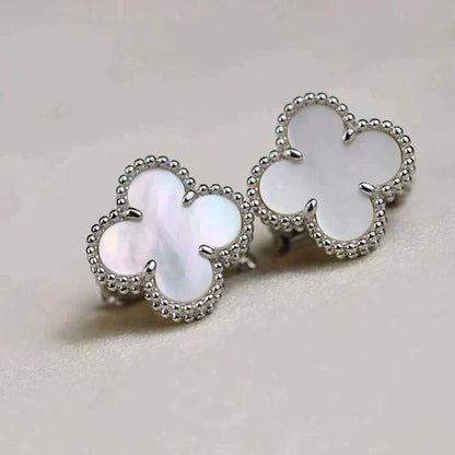 [Liorra]CLOVER MEDIUM 1 MOTIFS  WHITE MOP EARRINGS SILVER