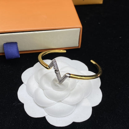 [Liorra]VOLTE UPSITE DOWN DIAMOND GOLD OPEN BRACELET