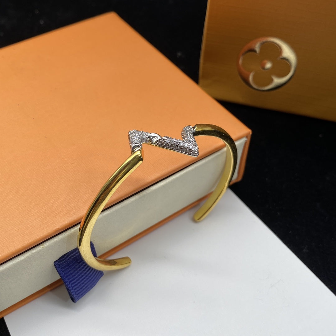 [Liorra]VOLTE UPSITE DOWN DIAMOND GOLD OPEN BRACELET