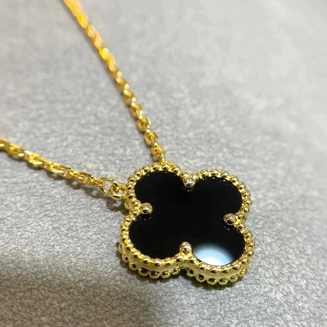 [Liorra]CLOVER 15MM BLACK ONYX SINGLE FLOWER NECKLACE