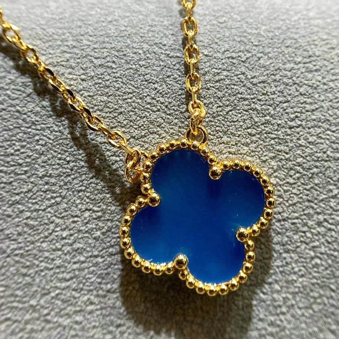 [Liorra]CLOVER 15MM BLUE AGATE NECKLACE