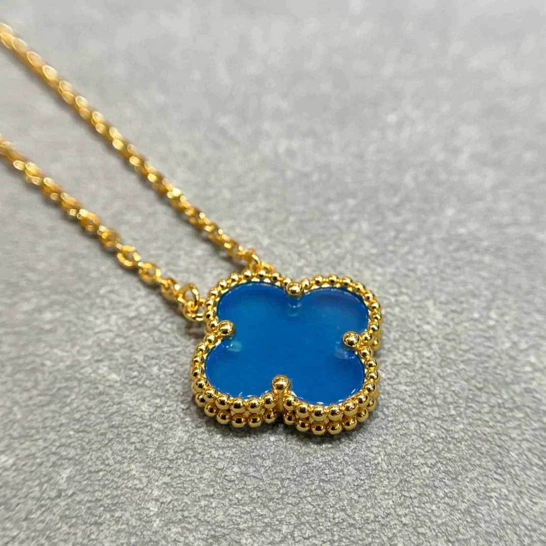 [Liorra]CLOVER 15MM BLUE AGATE NECKLACE