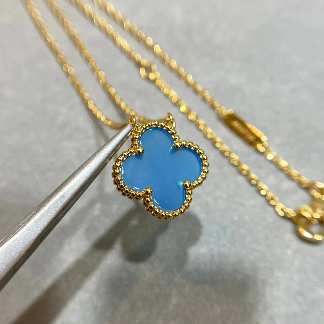 [Liorra]CLOVER 15MM BLUE AGATE NECKLACE