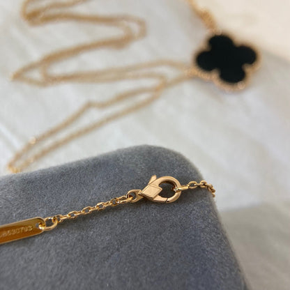 [Liorra]CLOVER 25MM NECKLACE GOLD ONYX