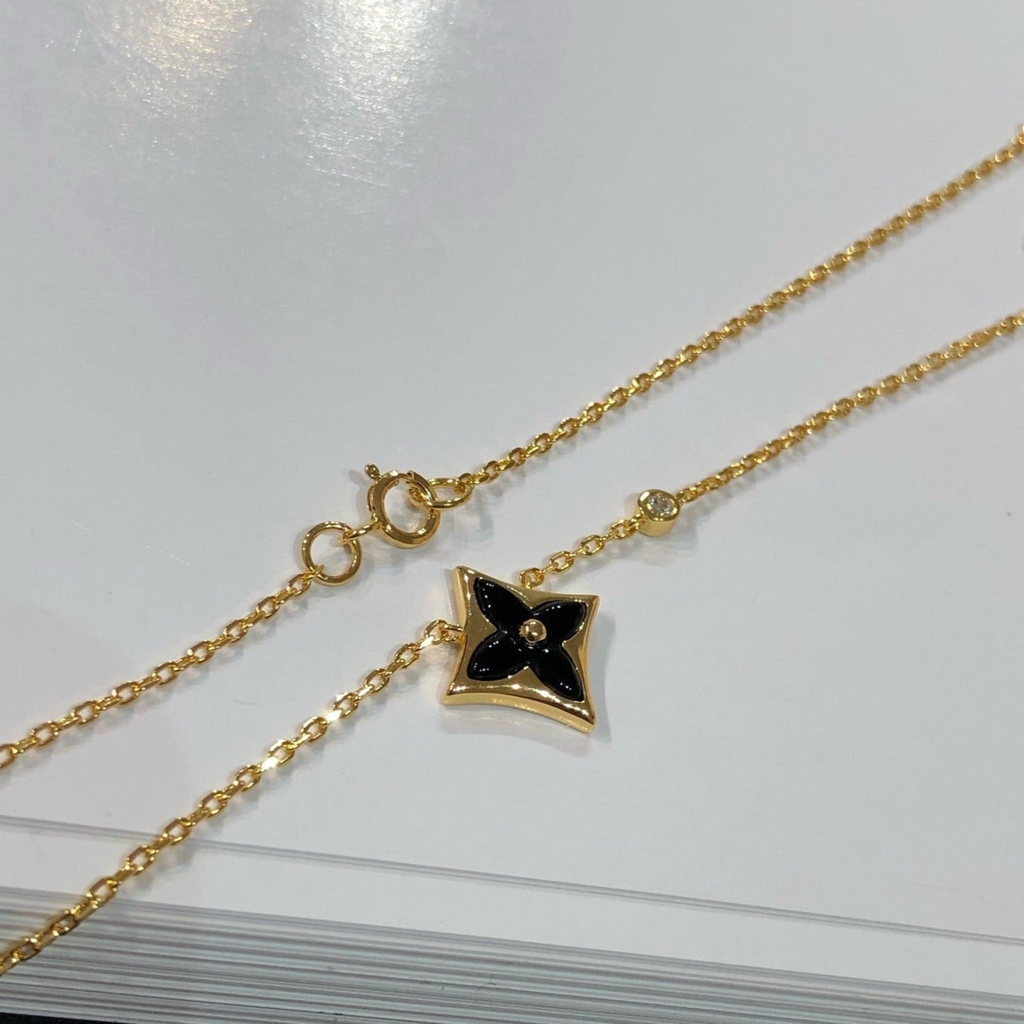 [Liorra]STAR BLACK MOP NECKLACE