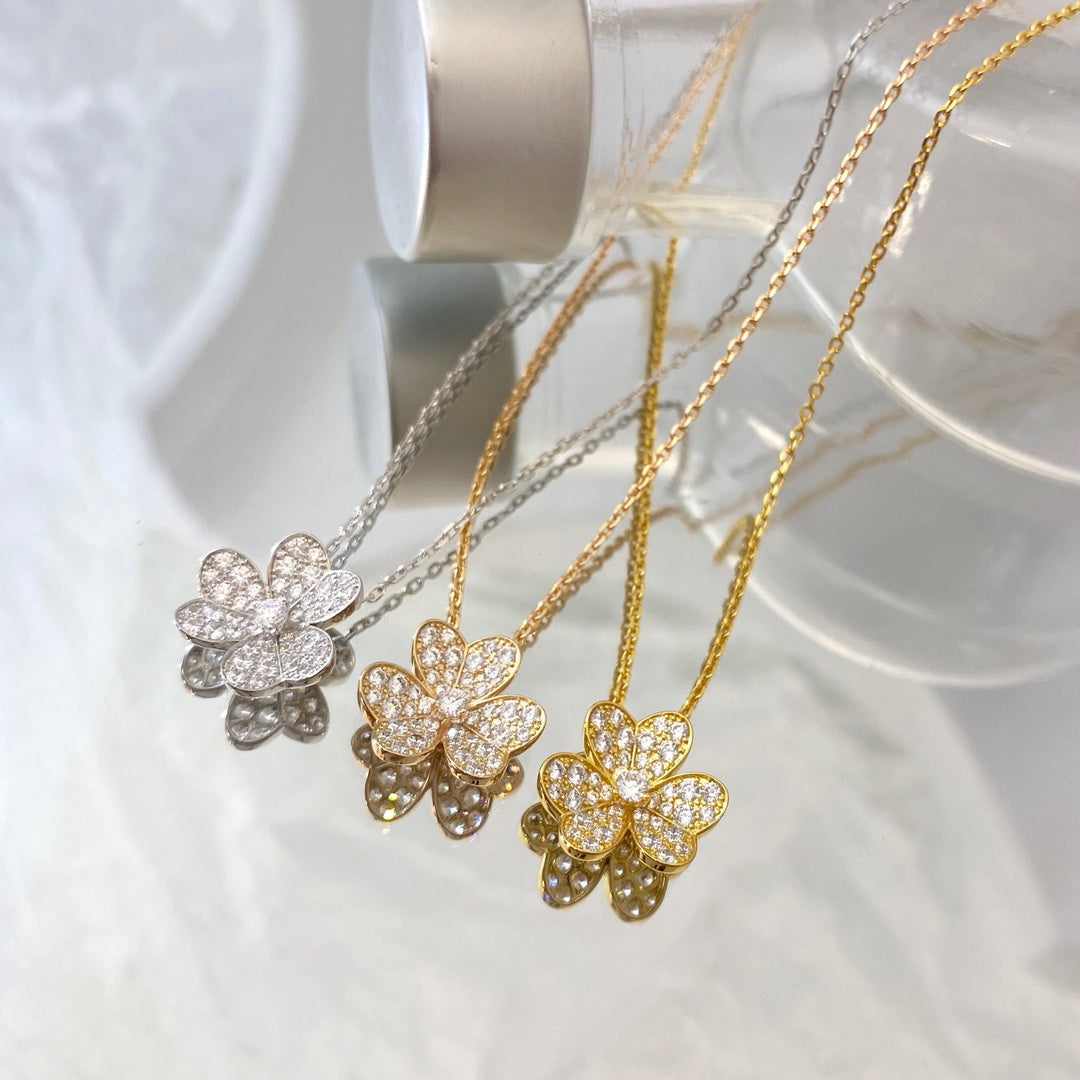 [Liorra]FLOWER DIAMOND NECKLACE