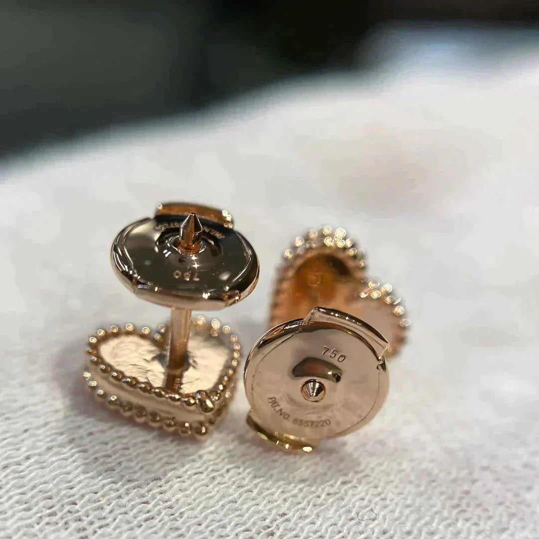 [Liorra]HEART CARNELIAN STUD EARRINGS