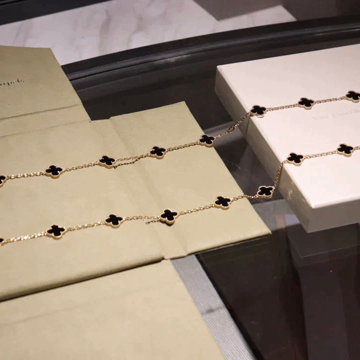 [Liorra]CLOVER 20 MOTIFS ONYX NECKLACE