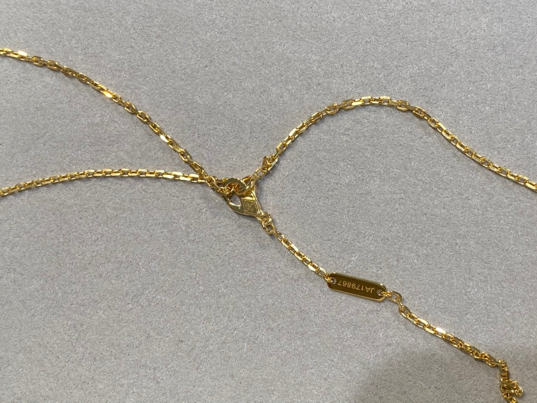 [Liorra]CLOVER 25MM NECKLACE GOLD CARNELIAN