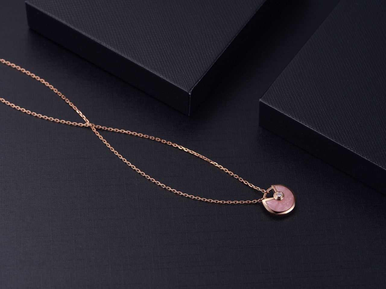 [Liorra]AMULETTE Liorra GOLD PINK MOP NECKLACE