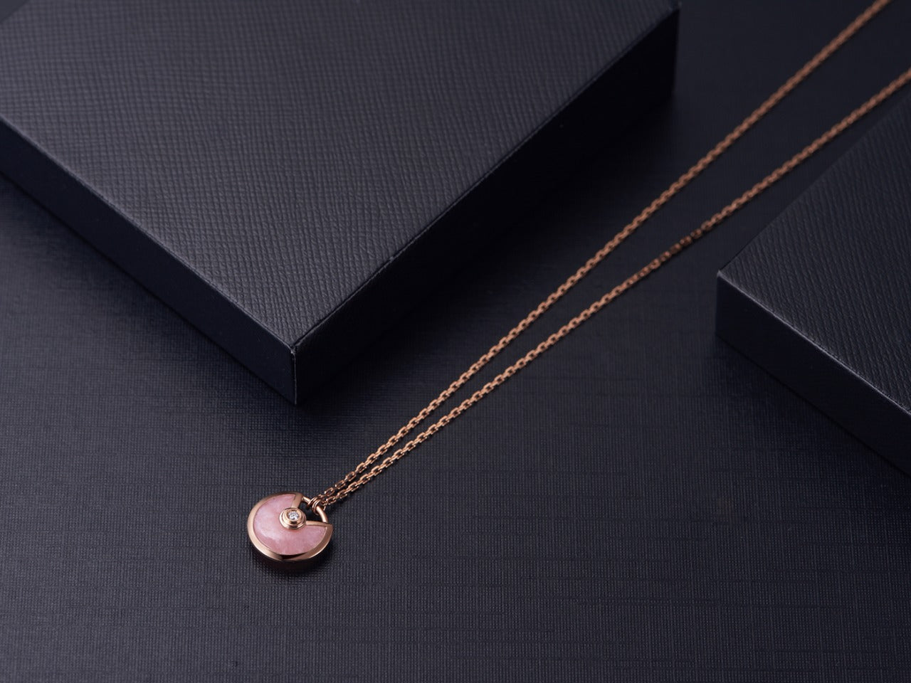 [Liorra]AMULETTE Liorra GOLD PINK MOP NECKLACE