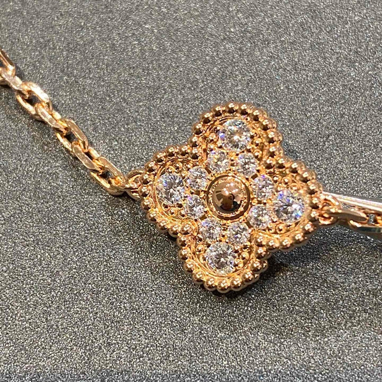 [Liorra] CLOVER 5 MOTIF FULL DIAMOND BRACELET COLLECTION