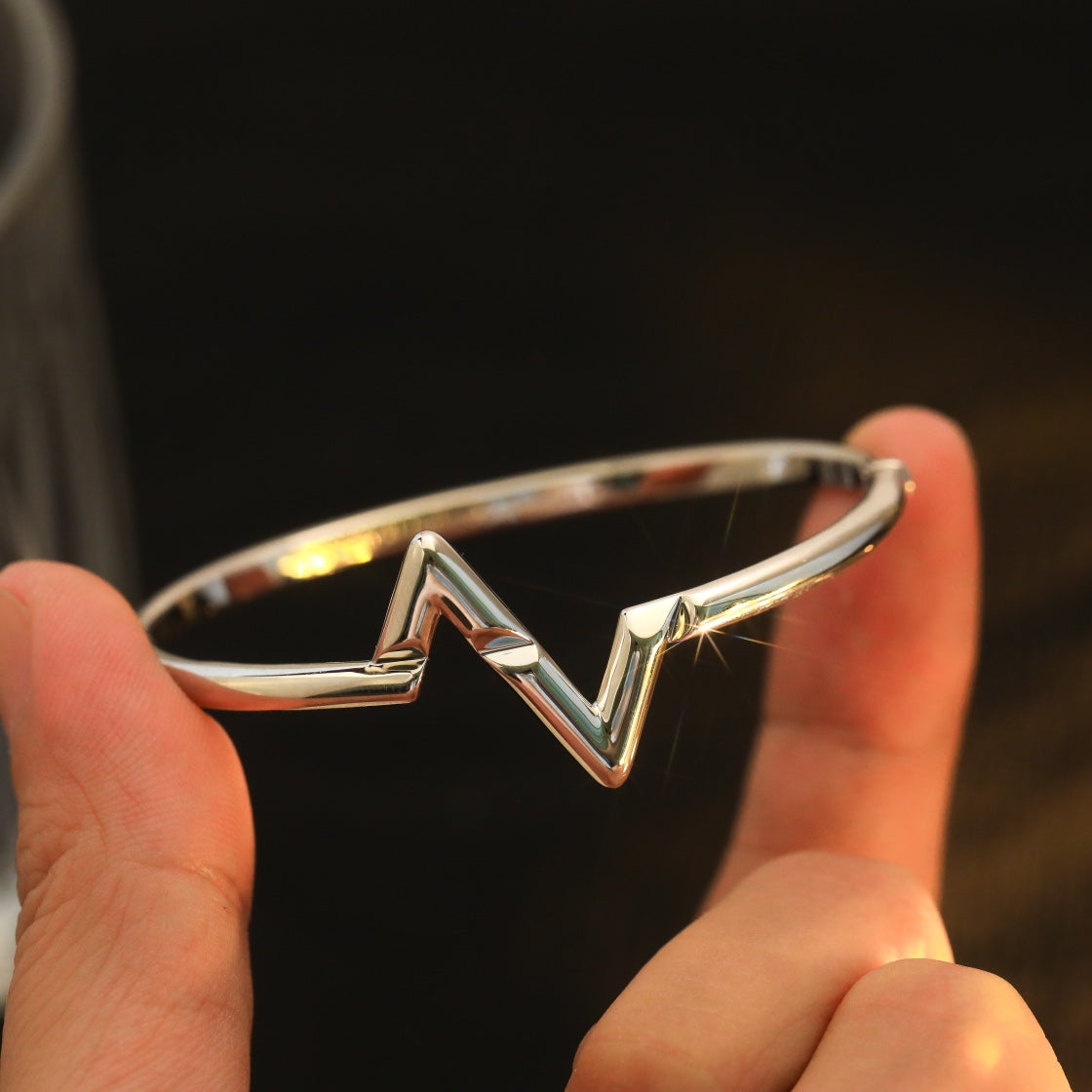 [Liorra]VOLTE UPSITE DOWN BRACELET
