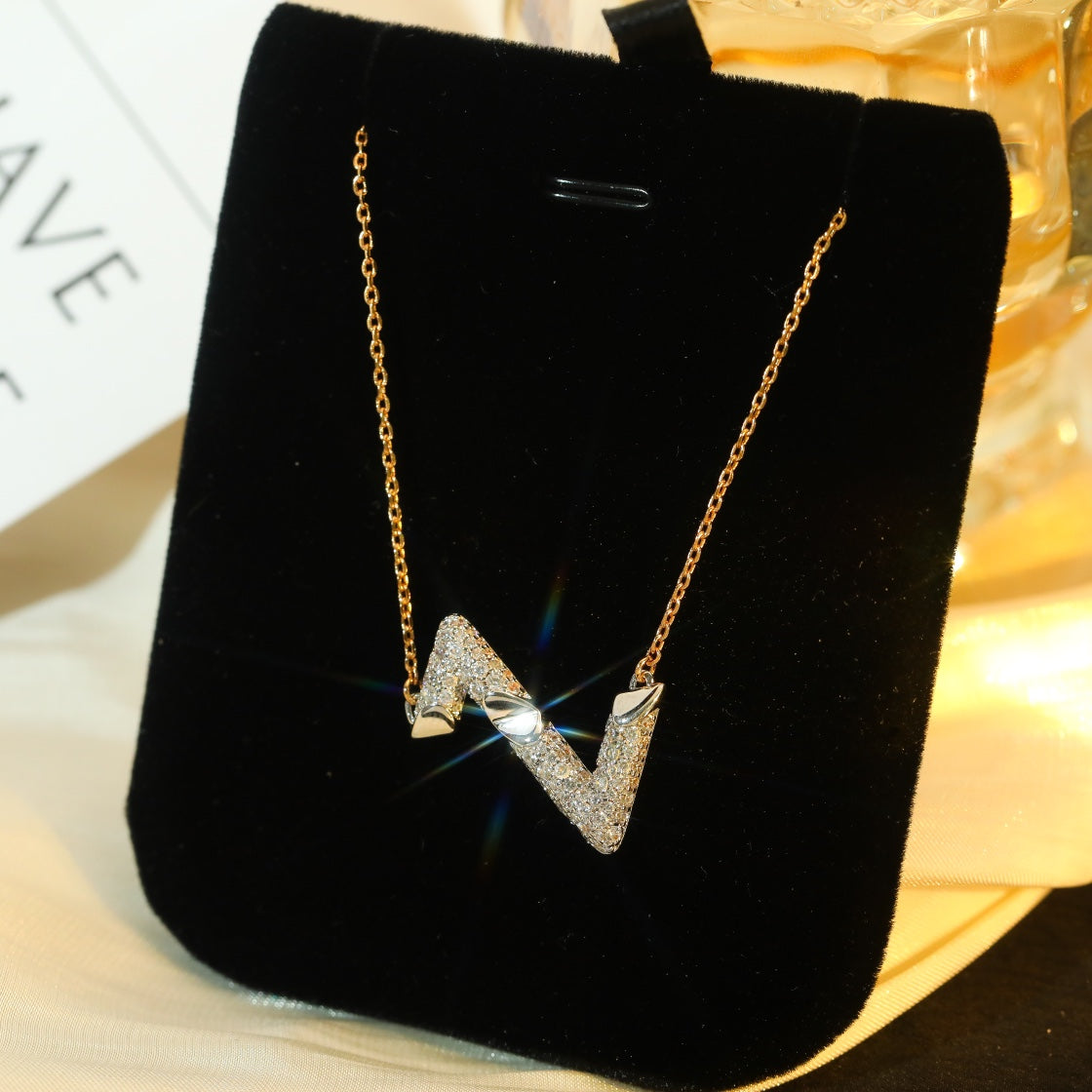 [Liorra]VOLT SILVER DIAMOND PEDANT NECKLACE