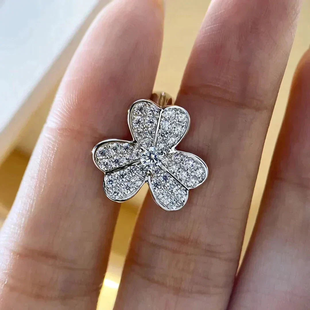 [Liorra]CLOVER COMOS DIAMOND EARRINGS SILVER