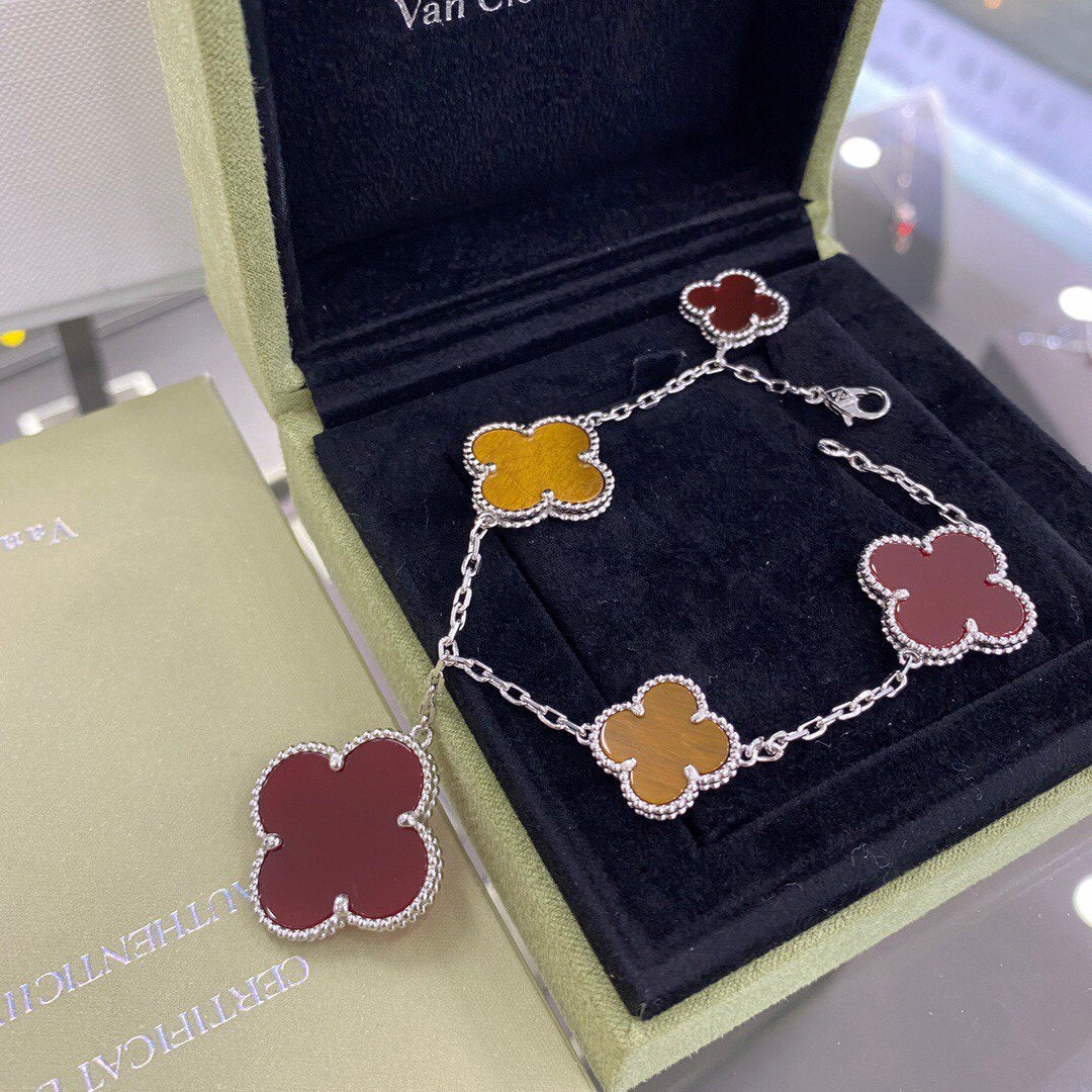 [Liorra]CLOVER 5 MOTIFS SIVLER CARNELIAN TIGER EYE BRACELET