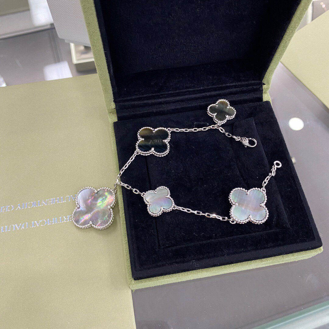 [Liorra]CLOVER 5 MOTIFS SIVLER DARK MOP BRACELET