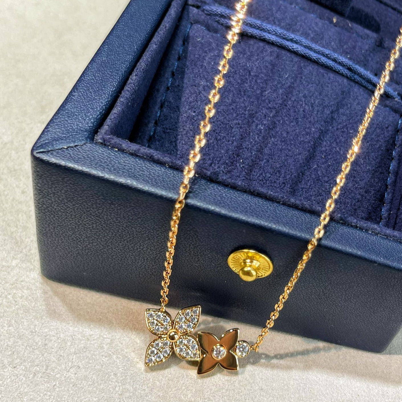 [Liorra]STAR BLOSSOM NECKLACE PINK GOLD DIAMONDS