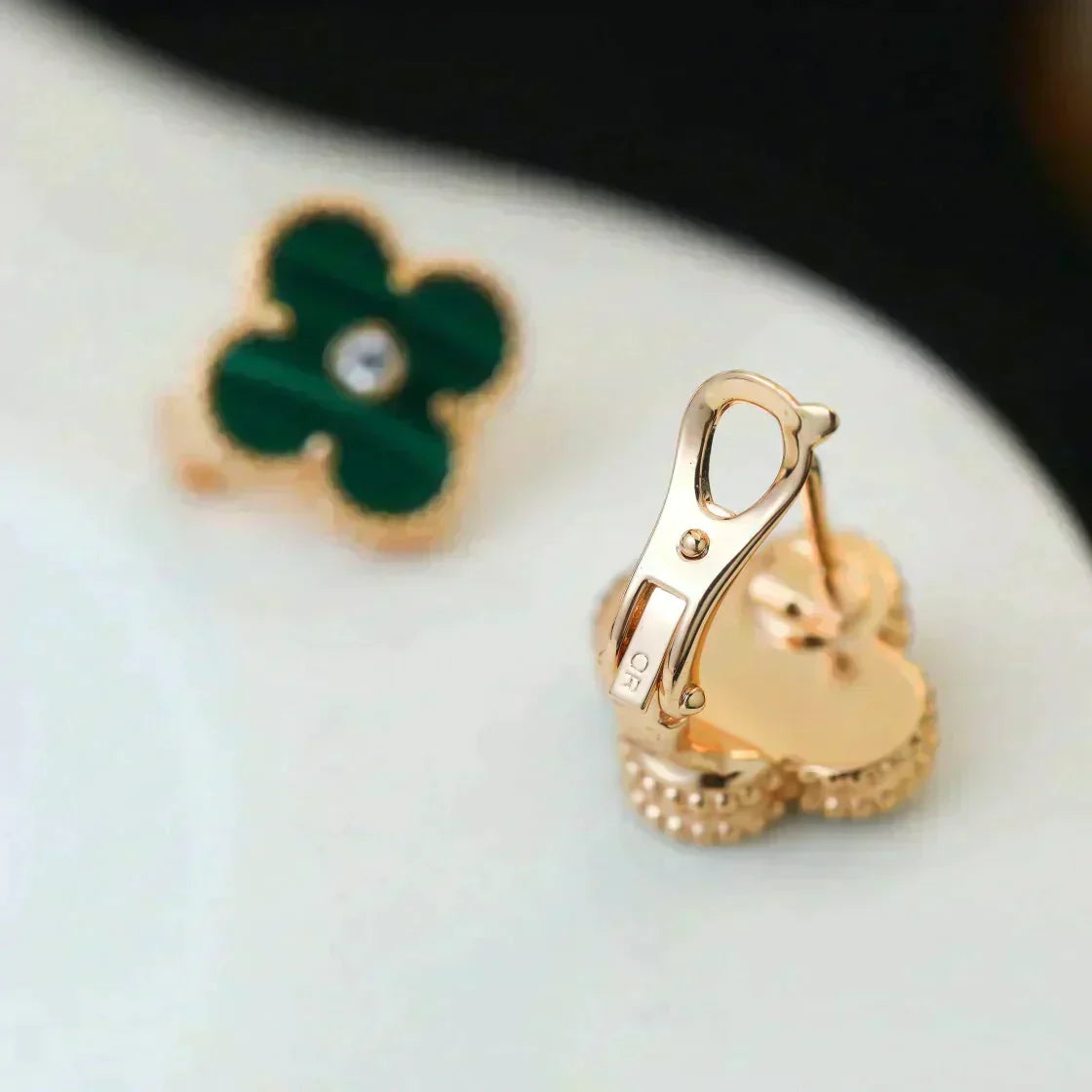 [Liorra]CLOVER MEDIUM 1 MOTIFS MALACHITE DIAMOND EARRINGS