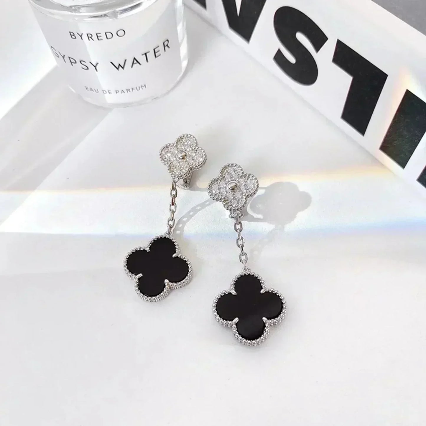 [Liorra]CLOVER 2 MOTIFS  DIAMOND ONYX EARRINGS SILVER