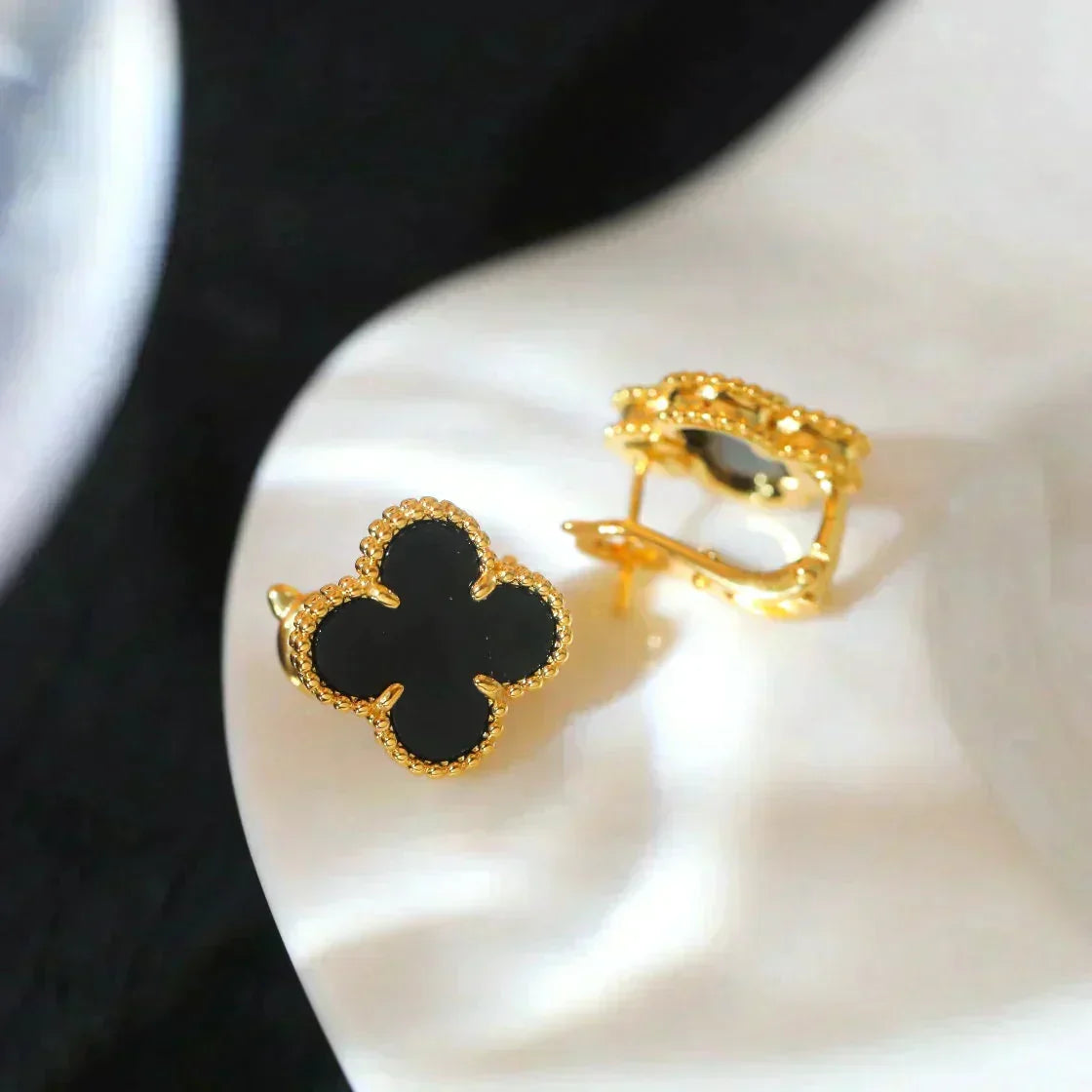 [Liorra]CLOVER MEDIUM 1 MOTIFS  ONYX STUD EARRINGS