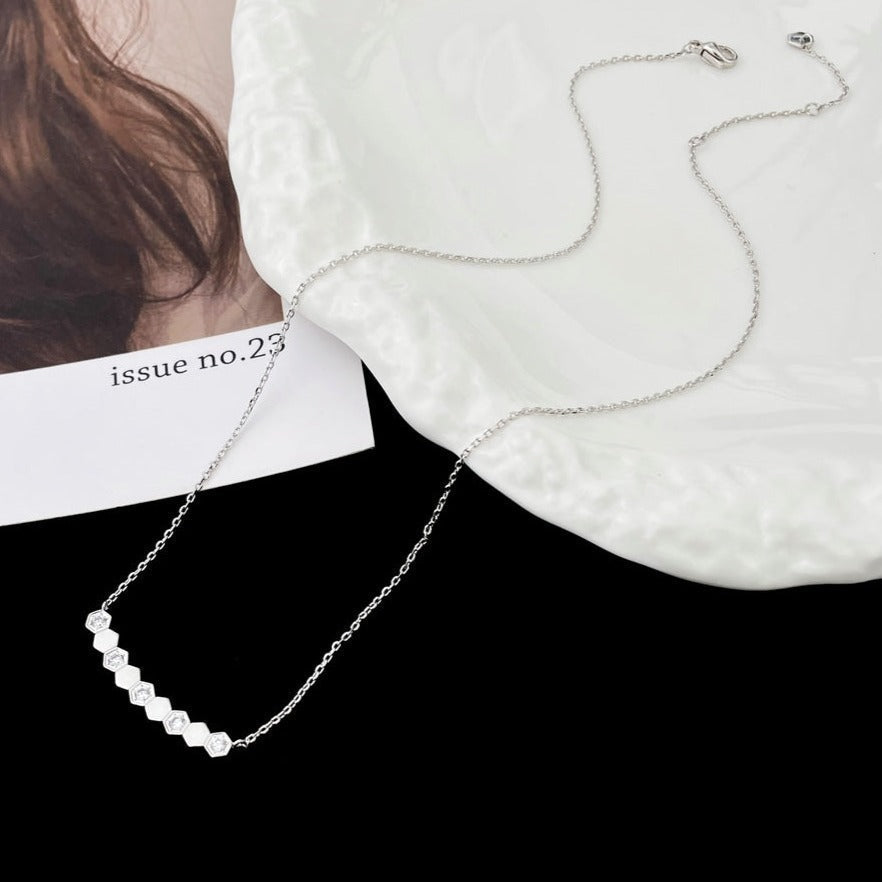 [Liorra]BEE MY LOVE DIAMOND NECKLACE