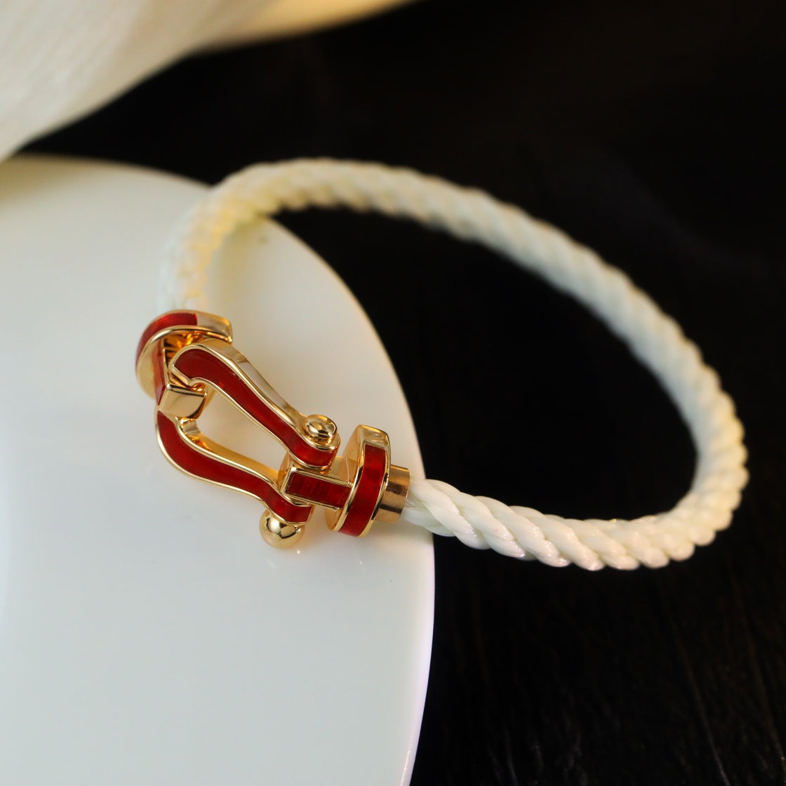 [Liorra]FORCE 10 WHITE TEXTILE DIAMOND PAVED