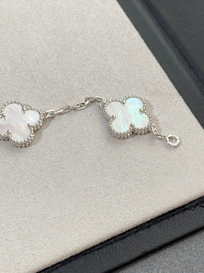 [Liorra]CLOVER WHITE PEARL MOP 5 MOTIF BRACELET COLLECTION